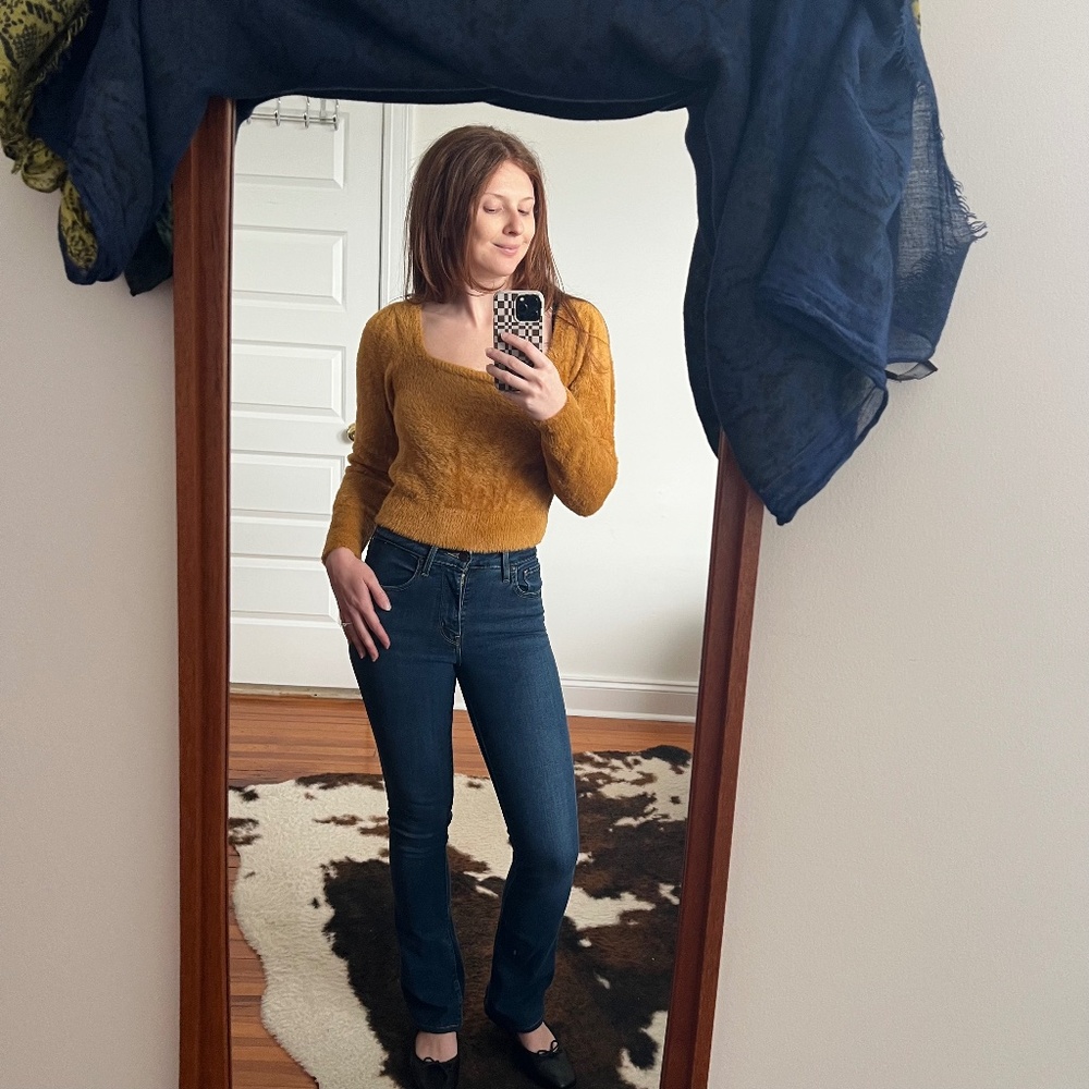 Le Lis Marigold Cropped Sweater